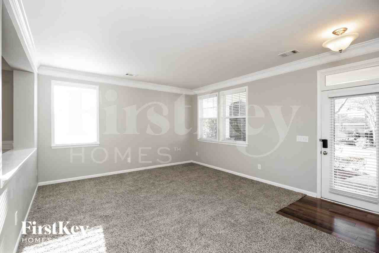 4346 Alysheba Dr - Photo 7 of 15