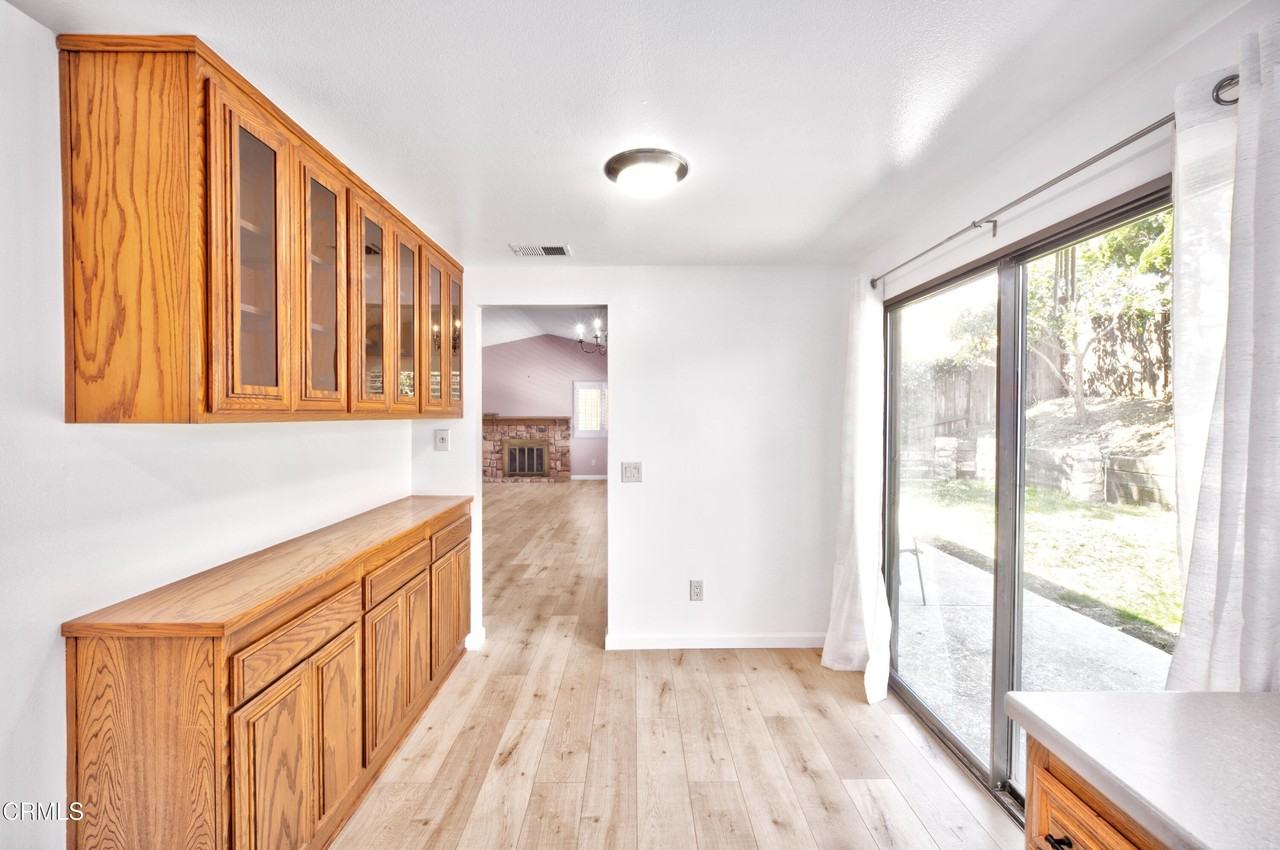 9085 Mccloud Dr - Photo 7 of 17