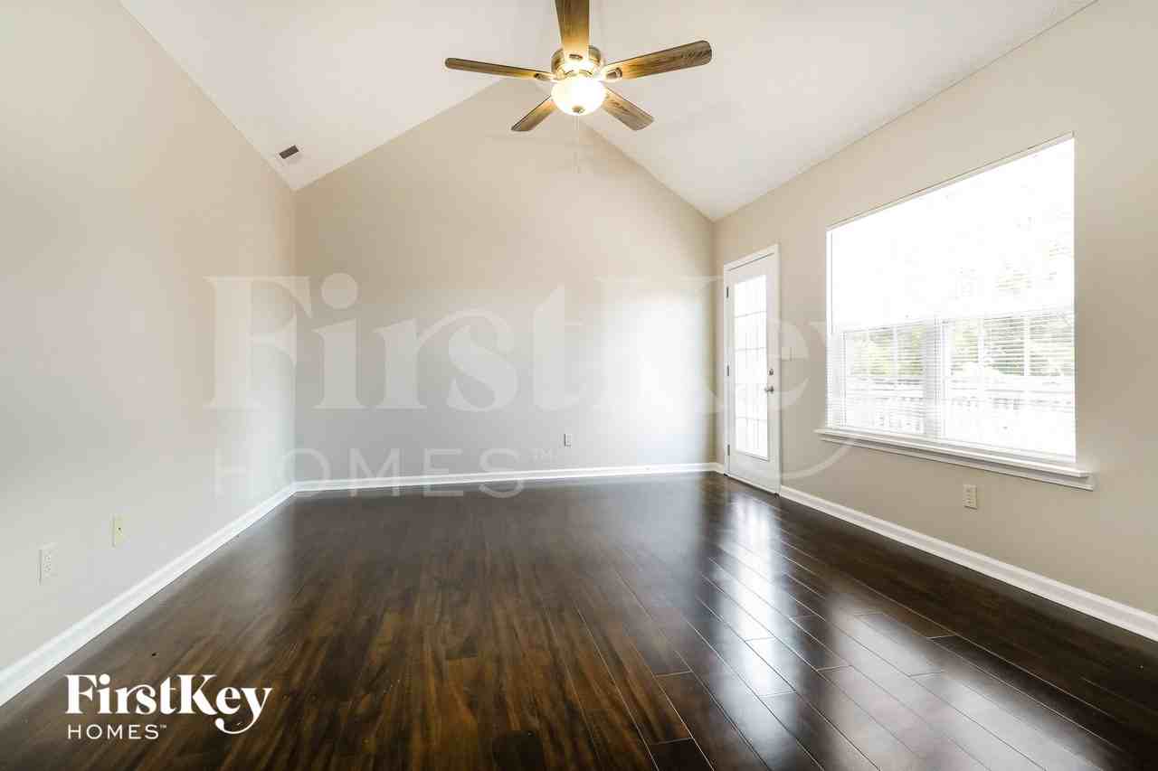 3805 Brushymill Ct - Photo 3 of 15