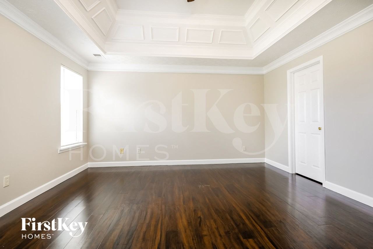 3805 Brushymill Ct - Photo 7 of 15