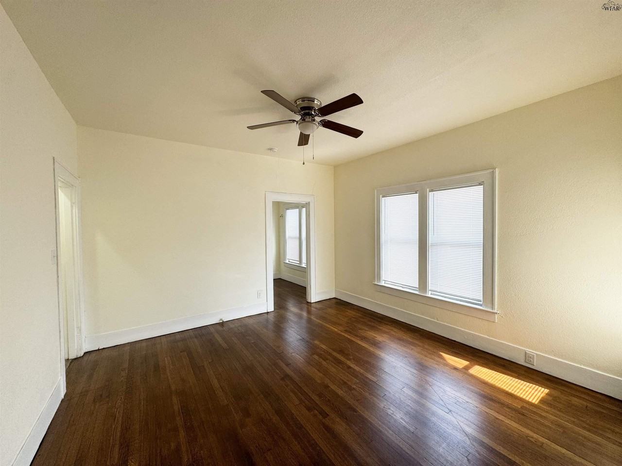 1612 14th St #B - Photo 2 of 8