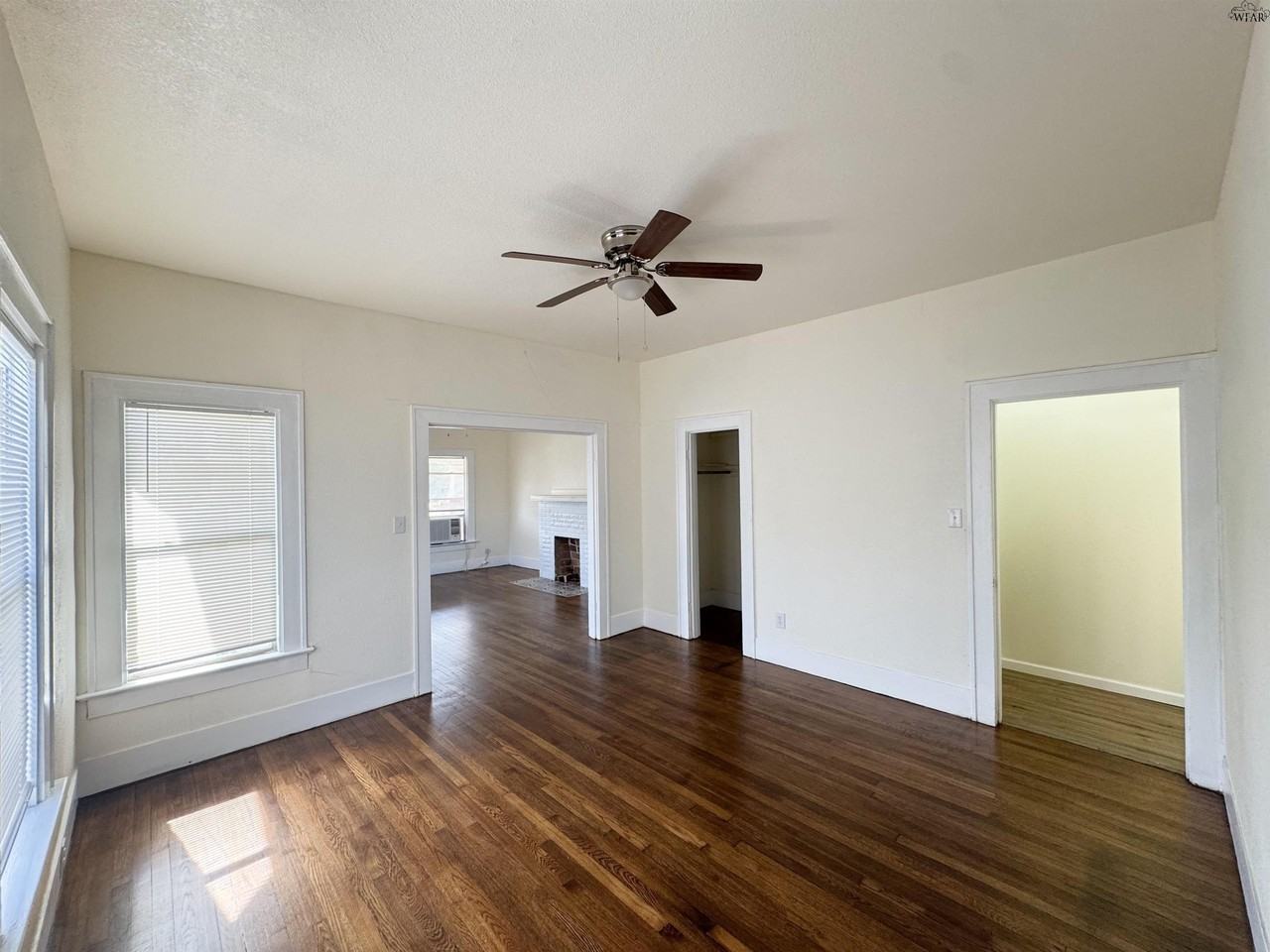 1612 14th St #B - Photo 3 of 8