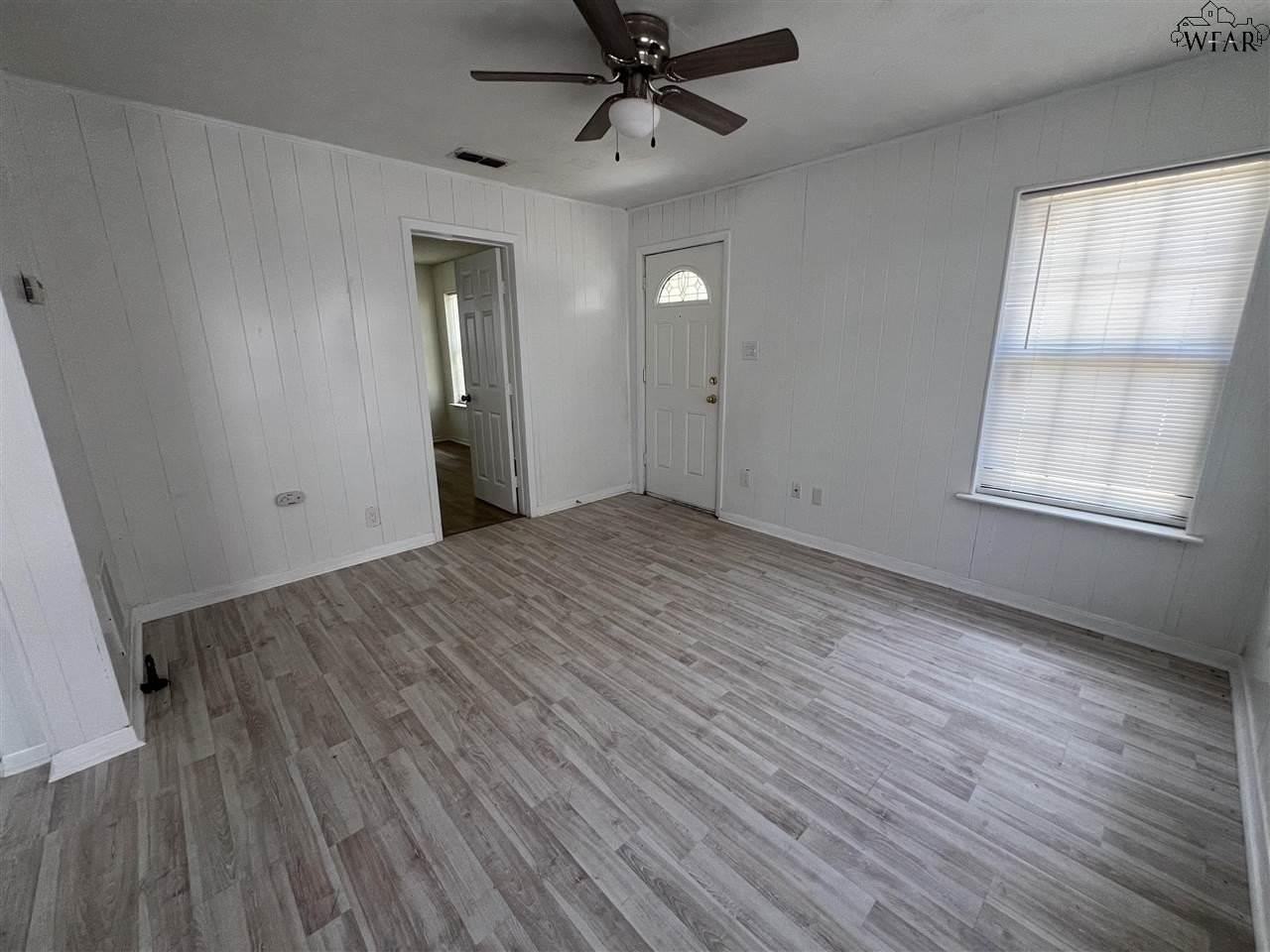 1514 23rd St - Photo 3 of 22