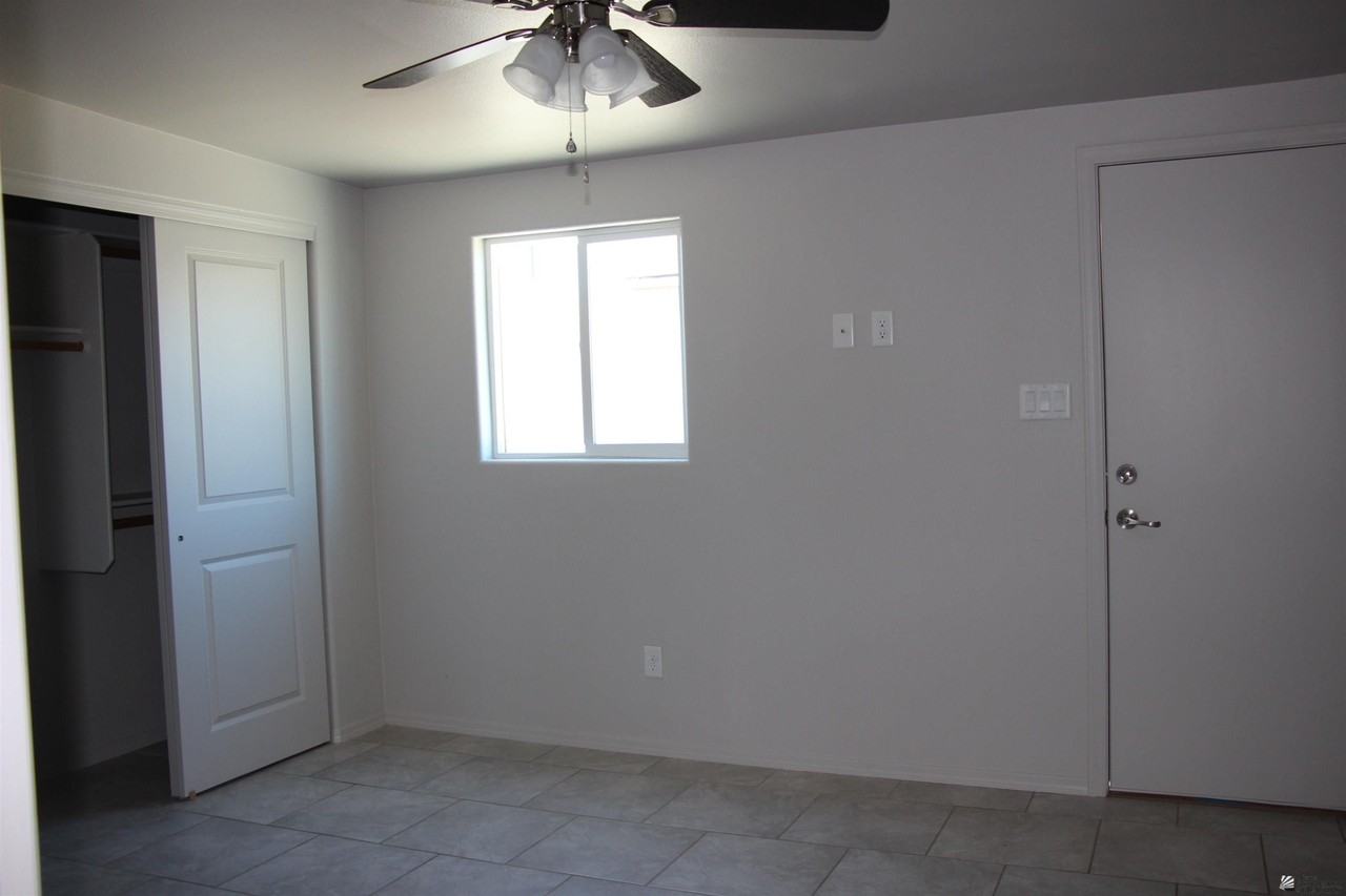 1228 S 2nd Ave - Photo 7 of 11