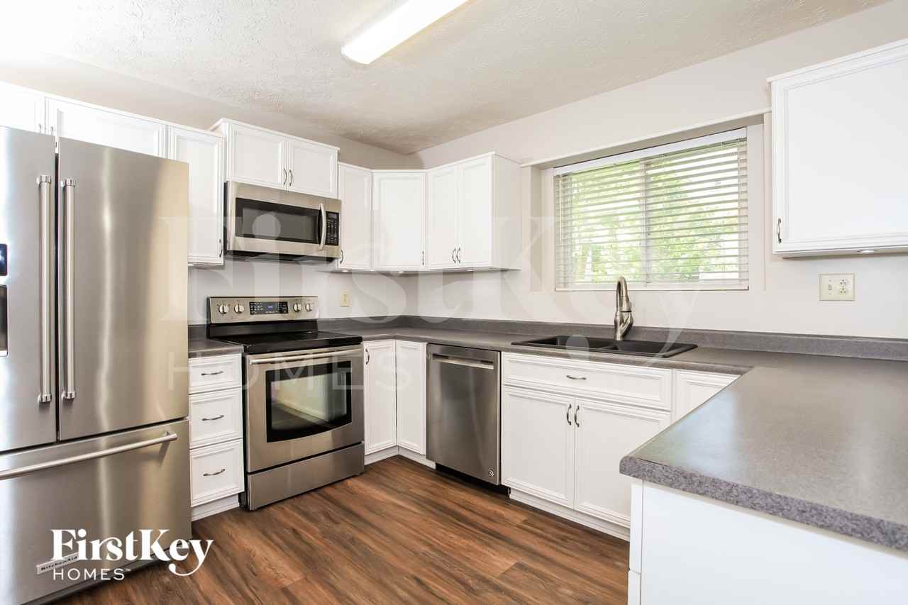 1088 Heritage Trce - Photo 6 of 16