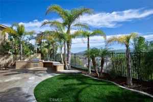 featured image of 2449 N Highwood Rd