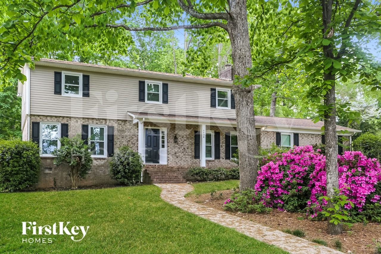 6404 Pencade Ln - Photo 3 of 16