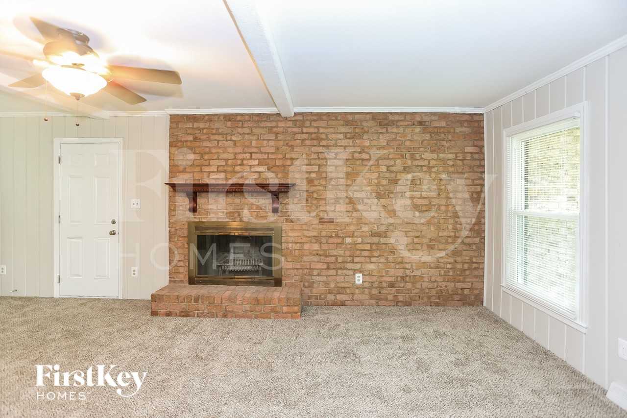 6404 Pencade Ln - Photo 6 of 16