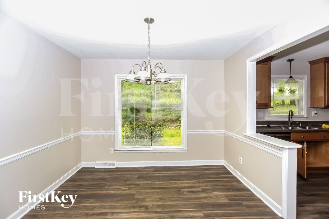 6404 Pencade Ln - Photo 7 of 16