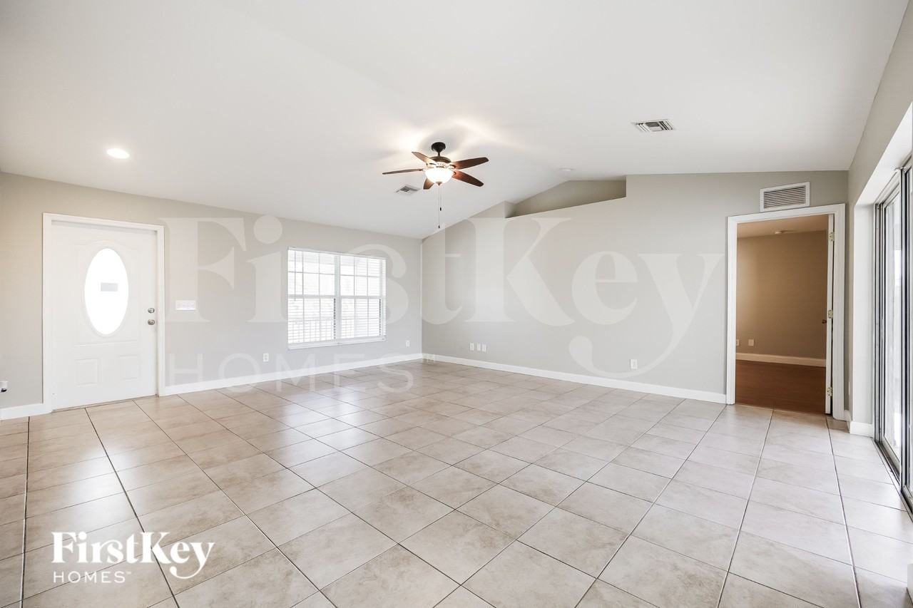 3612 14th St Sw - Photo 3 of 15