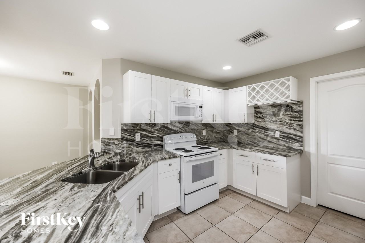 3612 14th St Sw - Photo 6 of 15