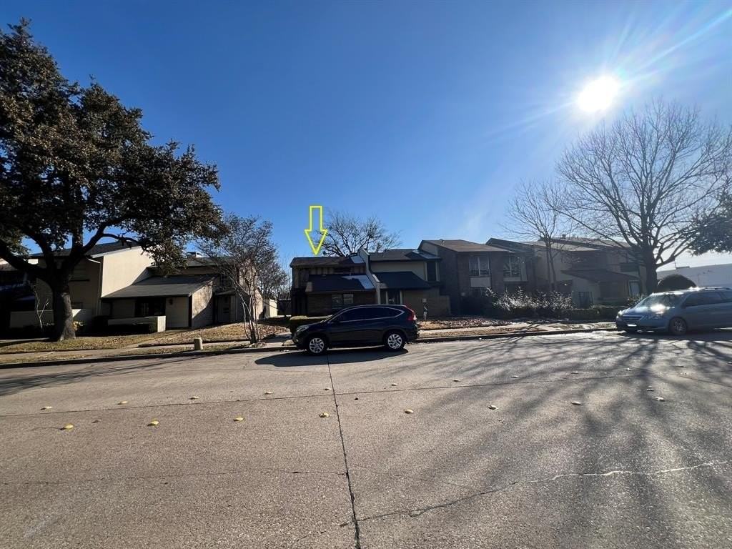 4138 Towngate Blvd - Photo 3 of 10