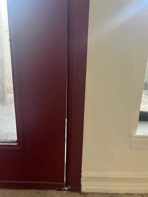 4138 Towngate Blvd - Photo 4 of 10