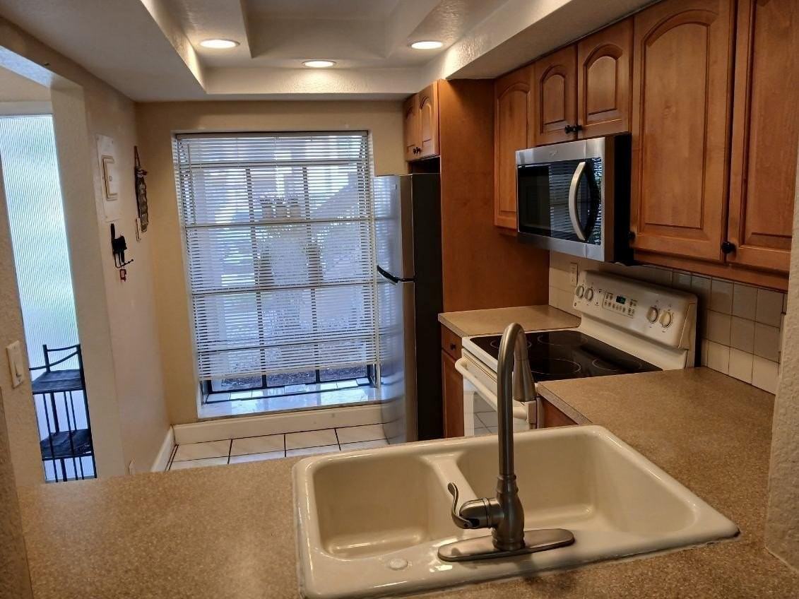 2339 Sw 15th St Apt 19 - Photo 5 of 15