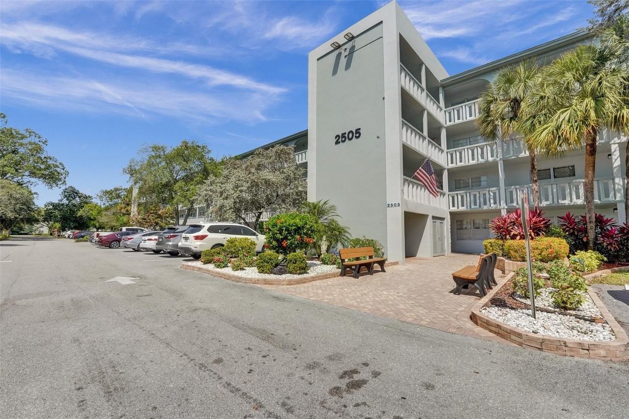 2505 Antigua Ter Apt L3