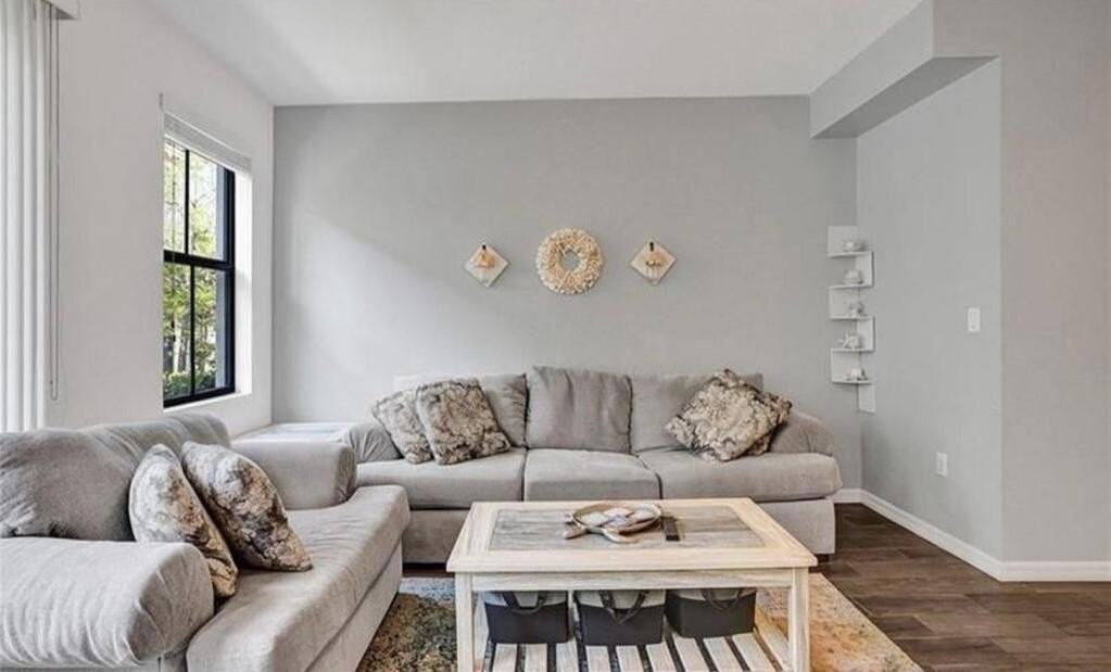 1082 Nw 33rd Mnr - Photo 3 of 14