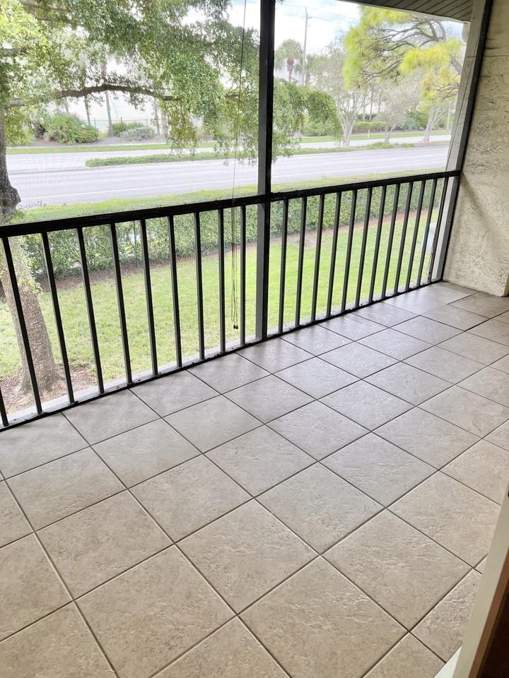 6392 Chasewood Dr Apt G - Photo 5 of 14