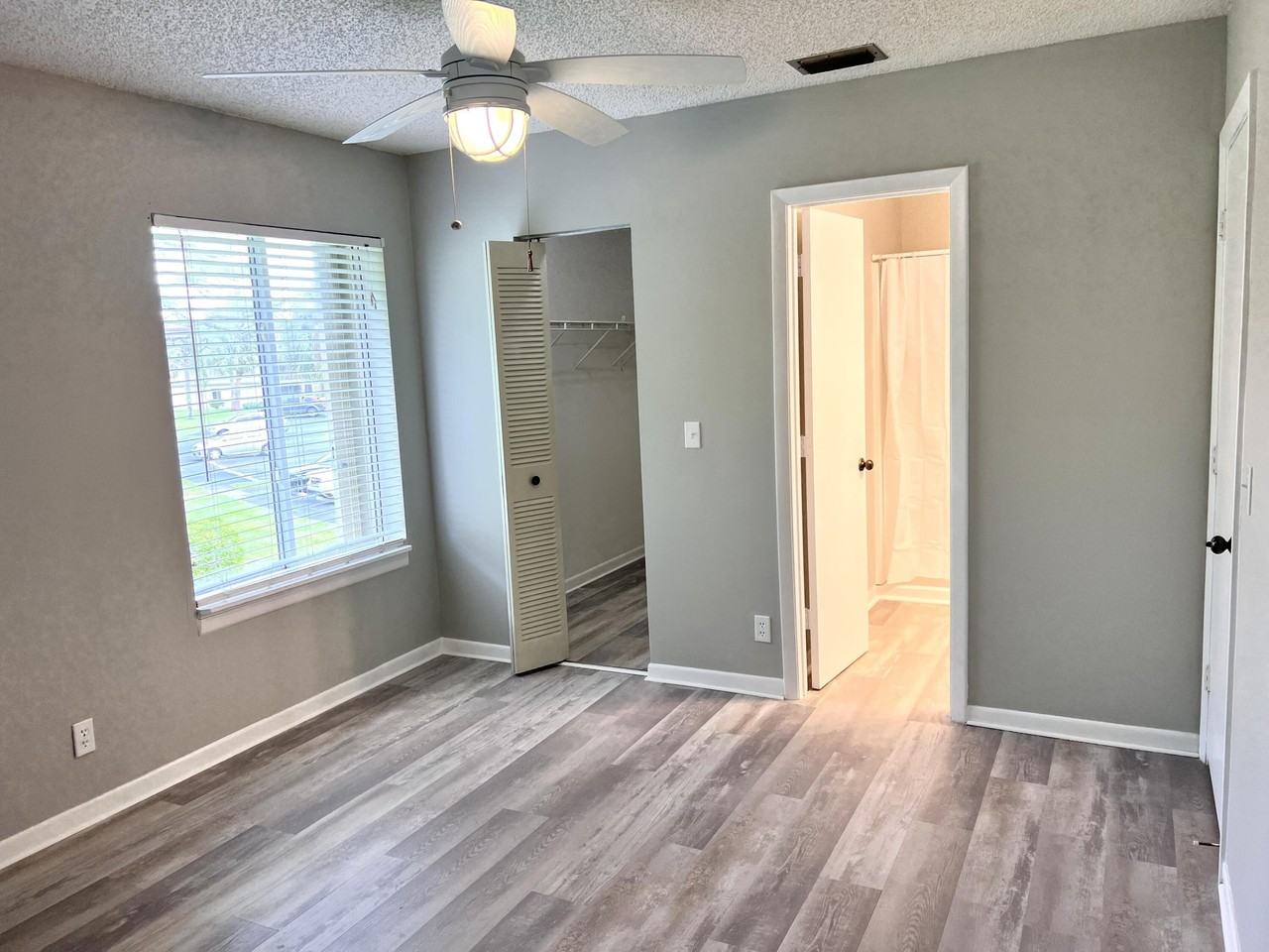 6392 Chasewood Dr Apt G - Photo 6 of 14