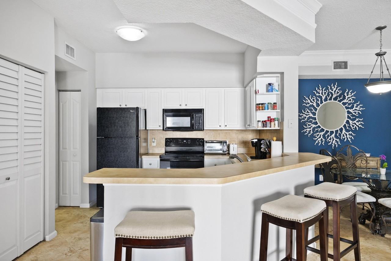 3303 Myrtlewood Cir E - Photo 2 of 24