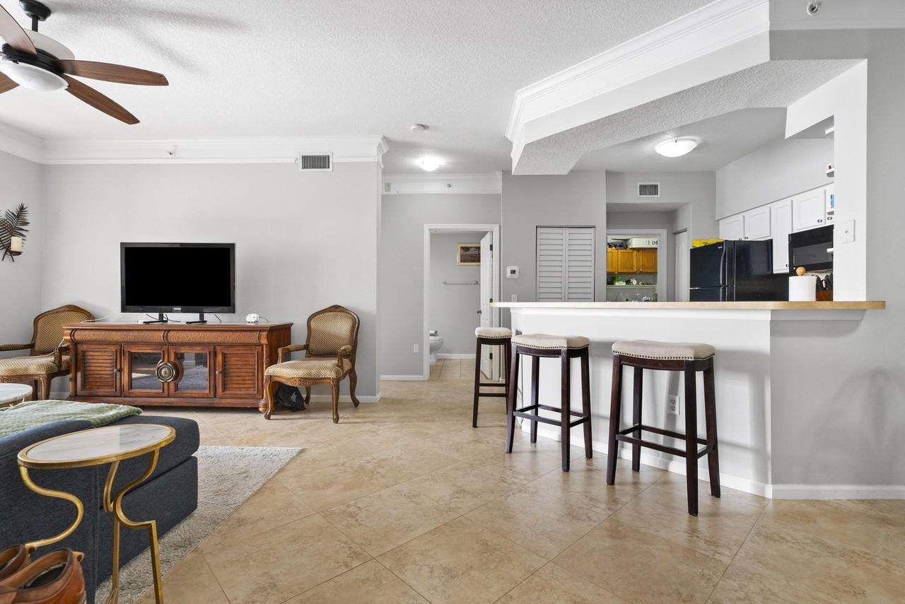 3303 Myrtlewood Cir E - Photo 4 of 24