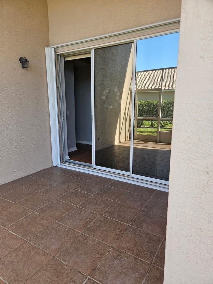 406 Nw Springview Loop - Photo 4 of 23