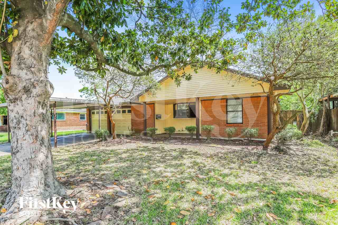 813 Luella Ave - Photo 3 of 16