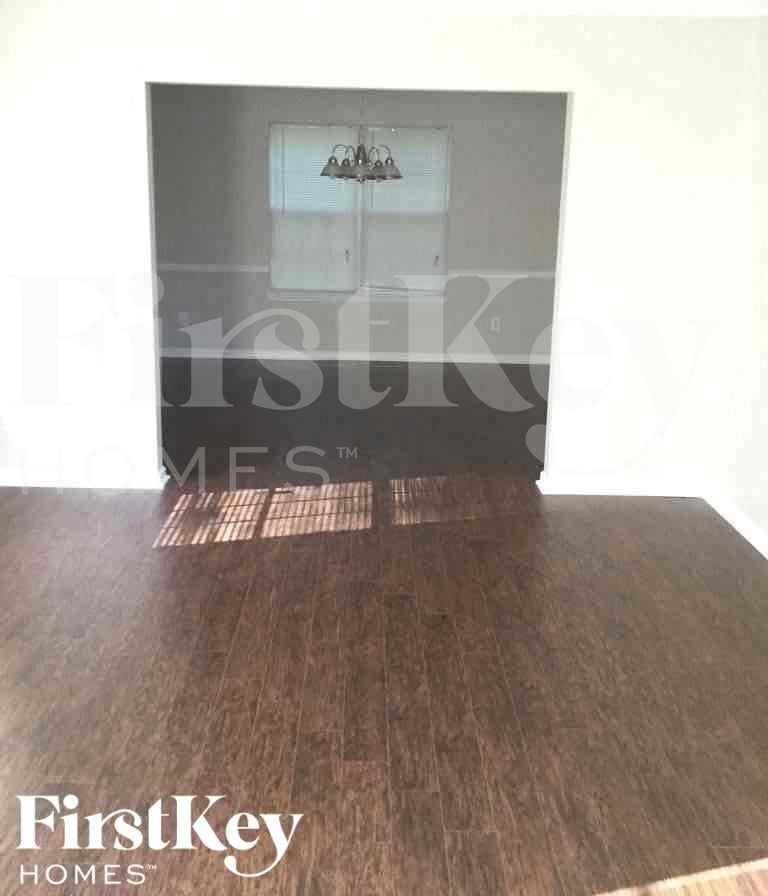 5929 Duren Meadows Dr - Photo 6 of 26