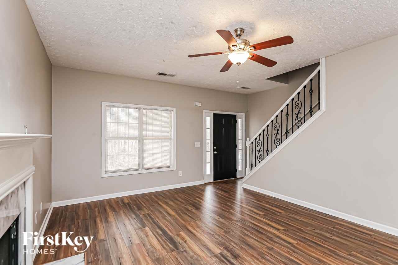 5508 Rose Ridge Ct - Photo 3 of 15