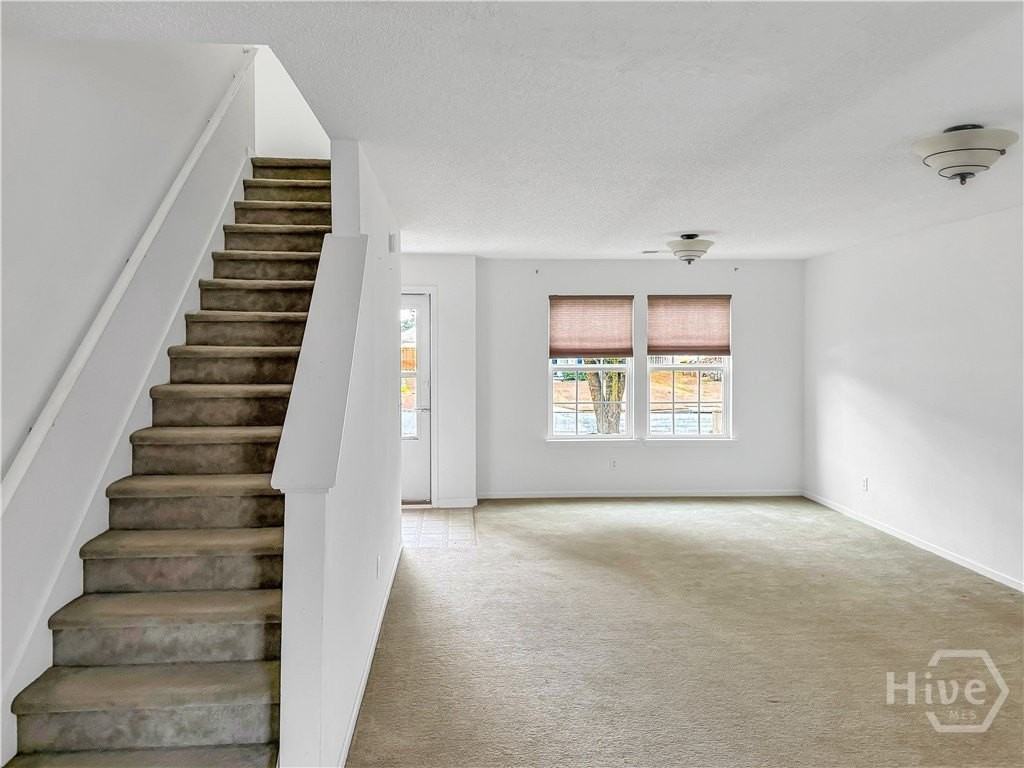 7 Blackberry Ln - Photo 7 of 17