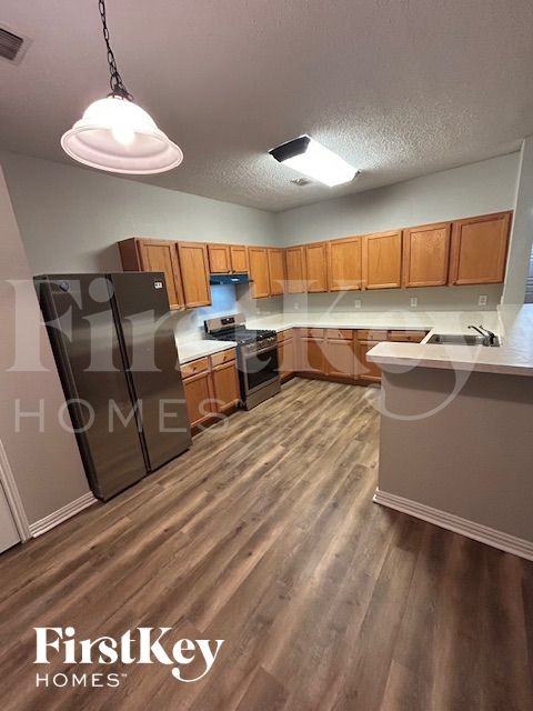 4817 Palm Ridge Dr - Photo 4 of 10