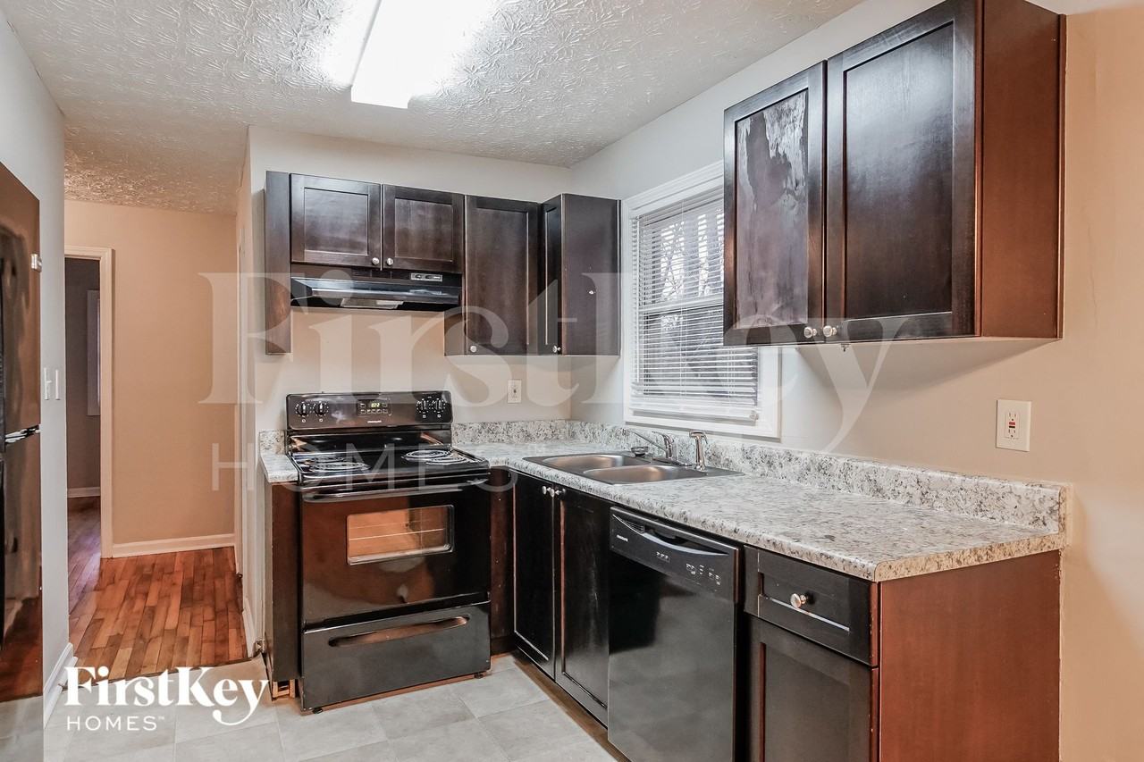 443 Fairlock Ln Nw - Photo 5 of 14