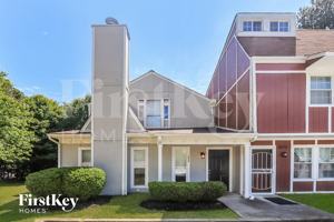 featured image of 3824 London Dr