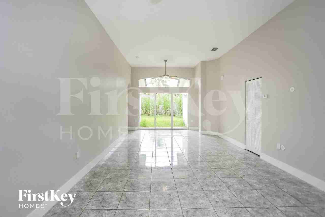 28168 Sw 134th Ct - Photo 3 of 15