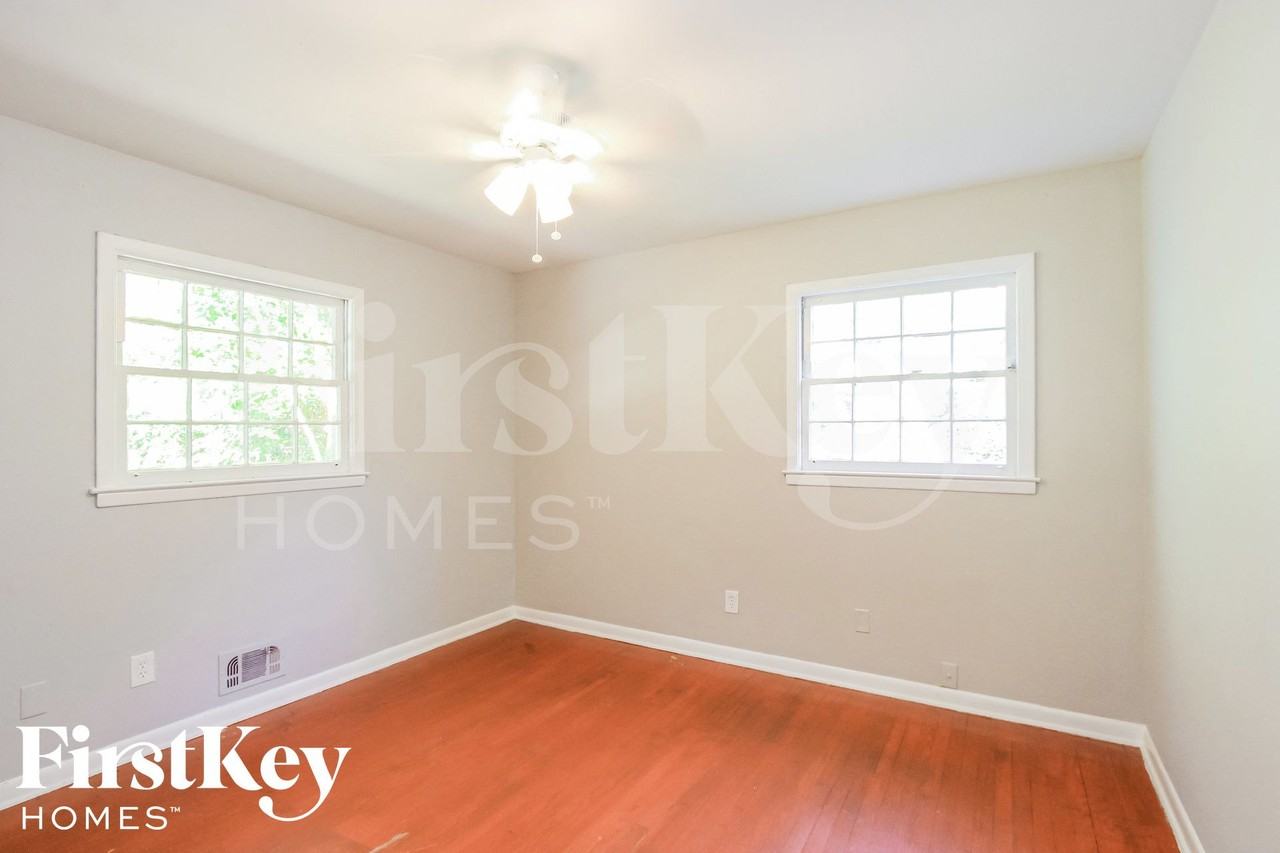 2739 Sherlock Dr - Photo 7 of 15