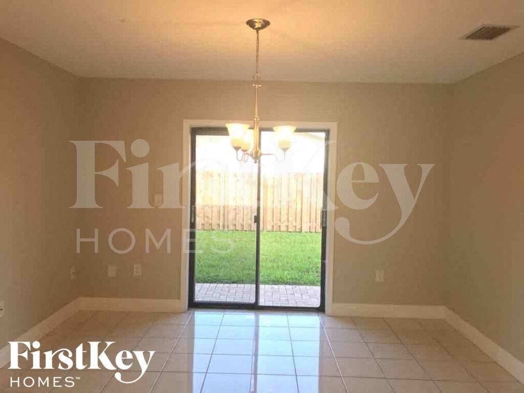 19740 Swpl - Photo 4 of 16