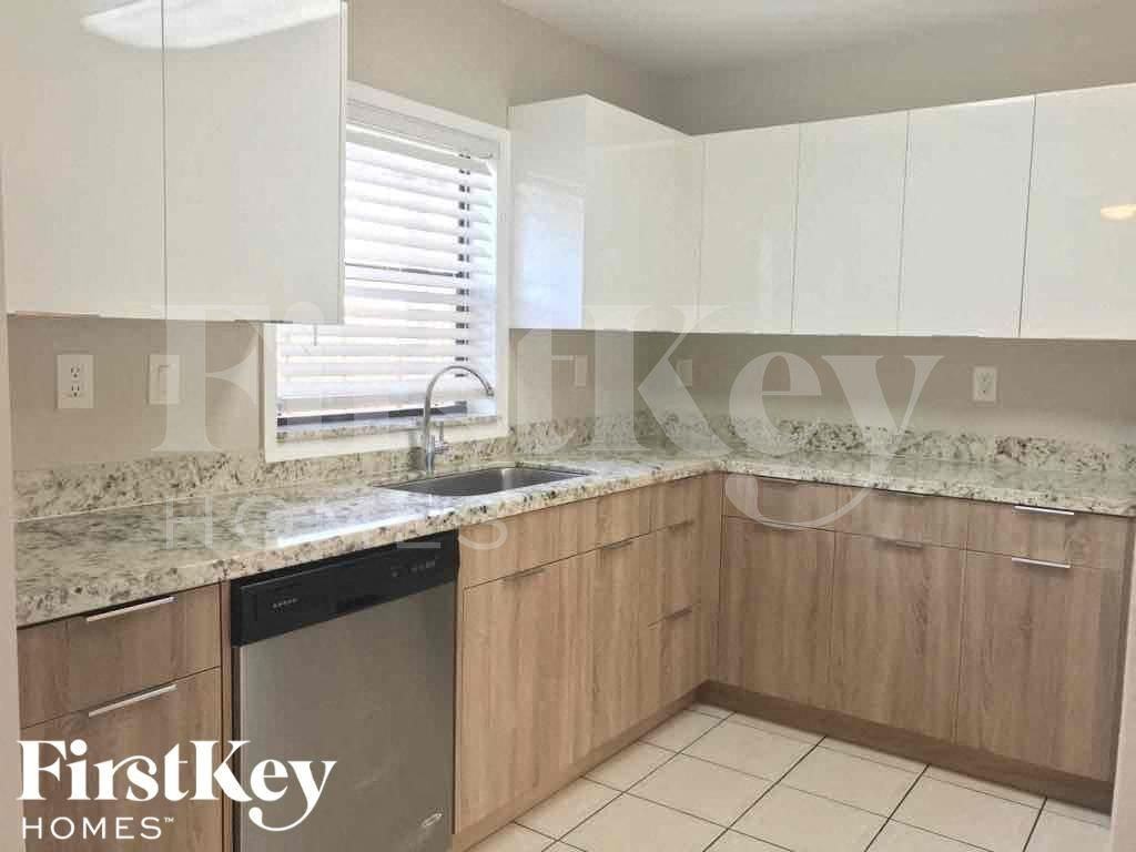 19740 Swpl - Photo 5 of 16