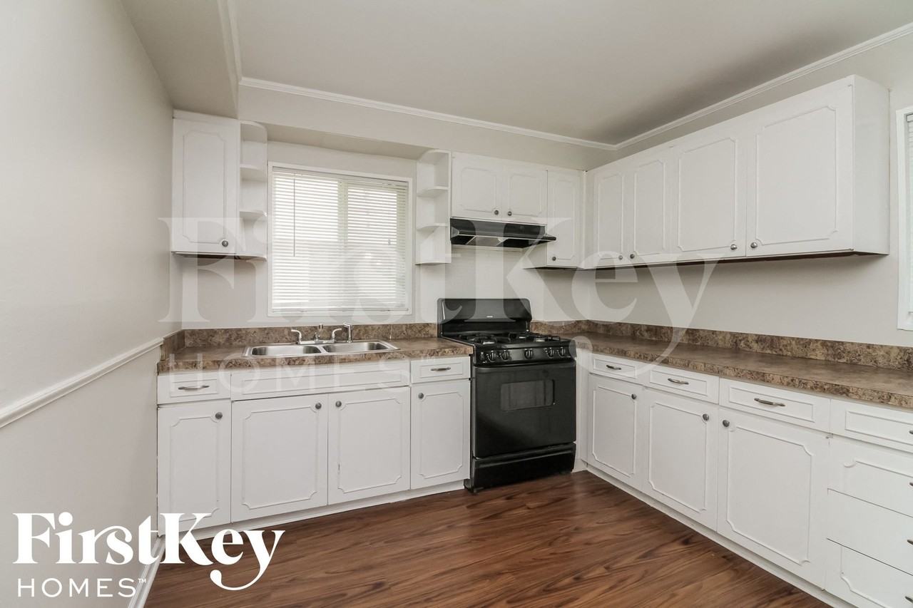 194 Monee Rd - Photo 4 of 14