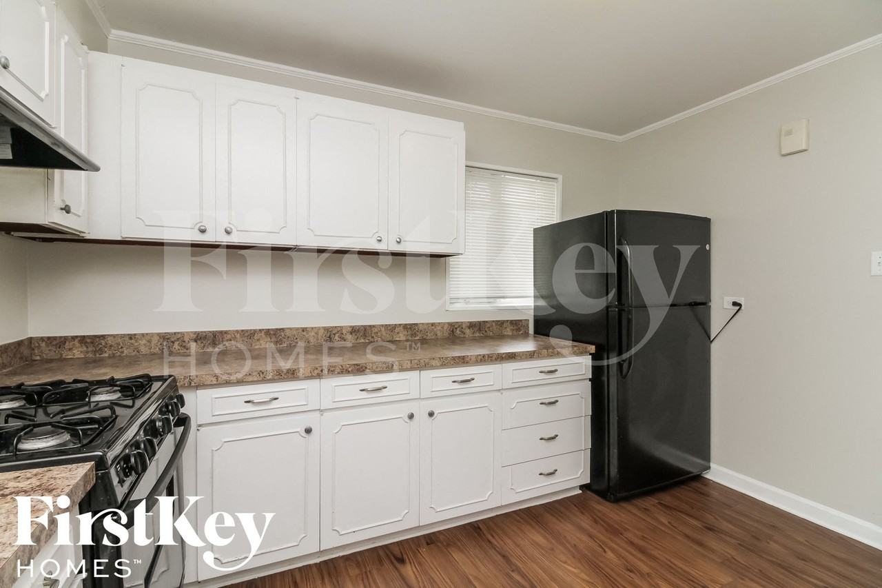 194 Monee Rd - Photo 5 of 14