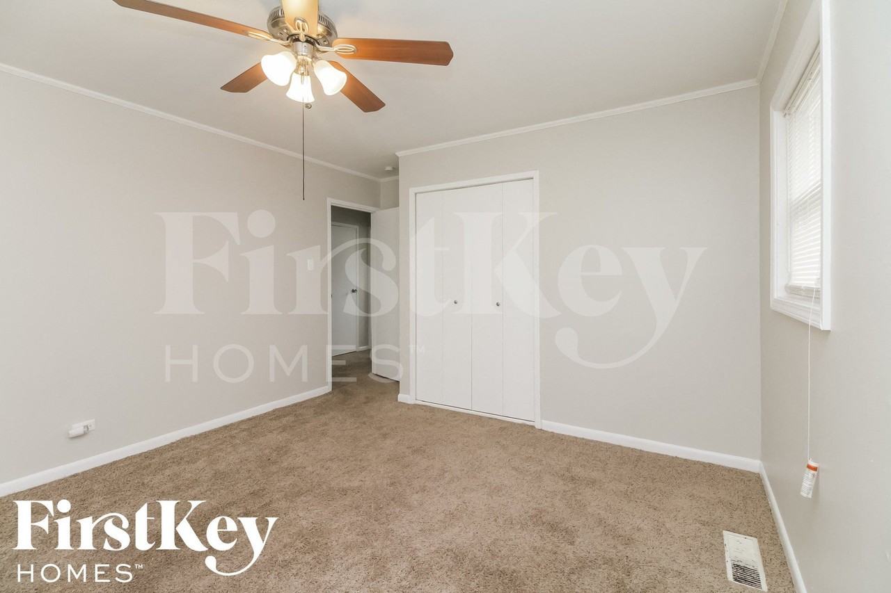 194 Monee Rd - Photo 6 of 14