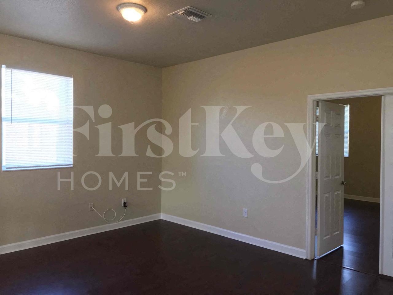 181 Neplace - Photo 7 of 17