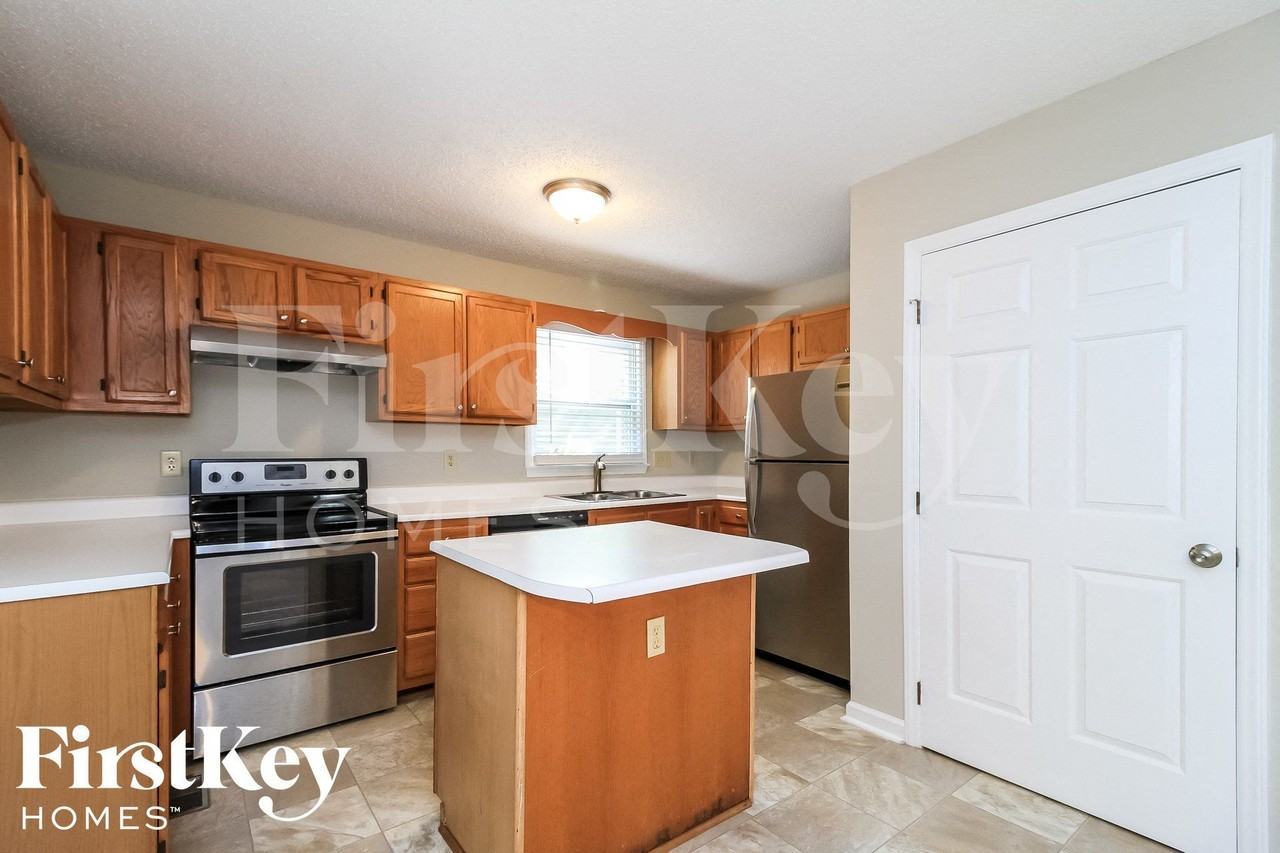 18 Planters Wood Trl - Photo 7 of 15