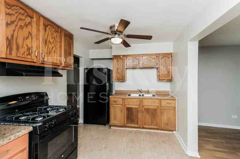 14840 Grant St - Photo 5 of 15