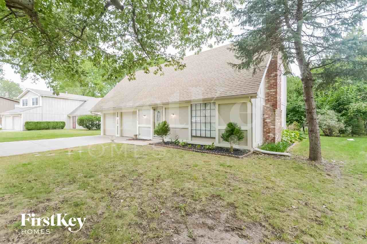 14128 S Summertree Ln - Photo 3 of 16