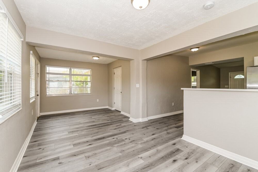 1412 Brookhill Dr - Photo 7 of 16