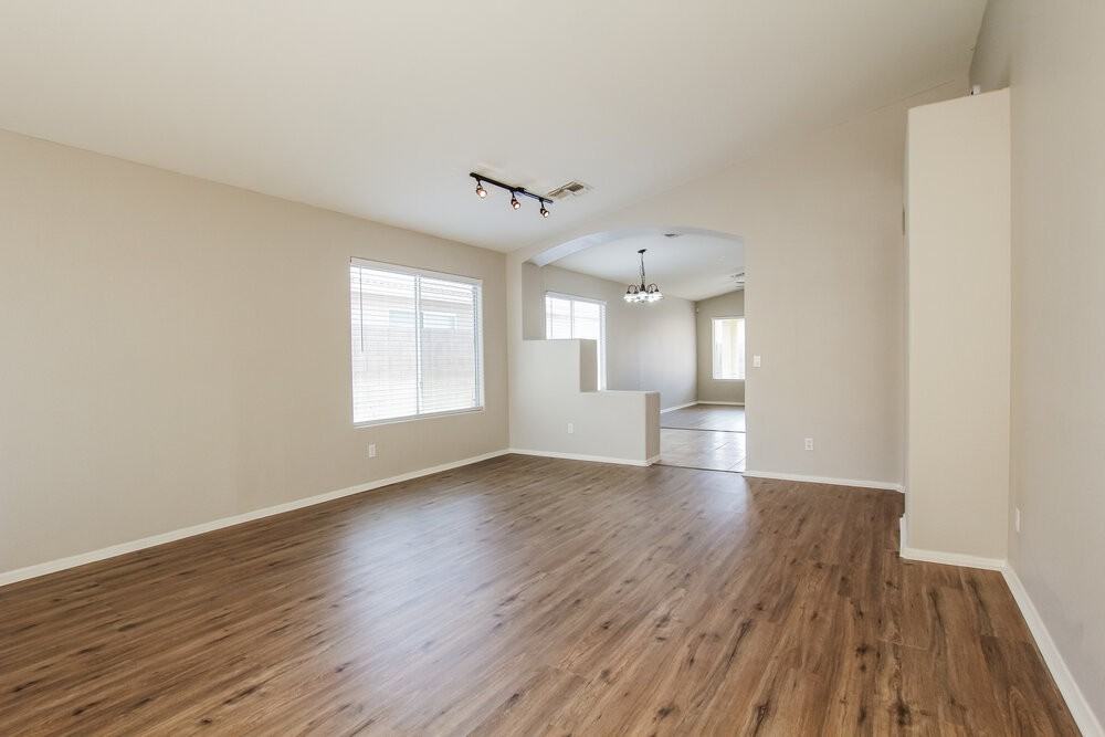 8019 W Alex Ave - Photo 3 of 16
