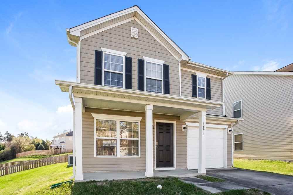 10811 Carstairs St - Photo 5 of 17