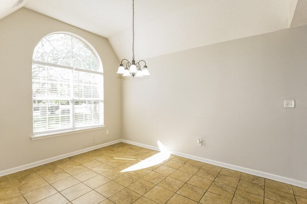 7182 Crape Myrtle Dr - Photo 6 of 17