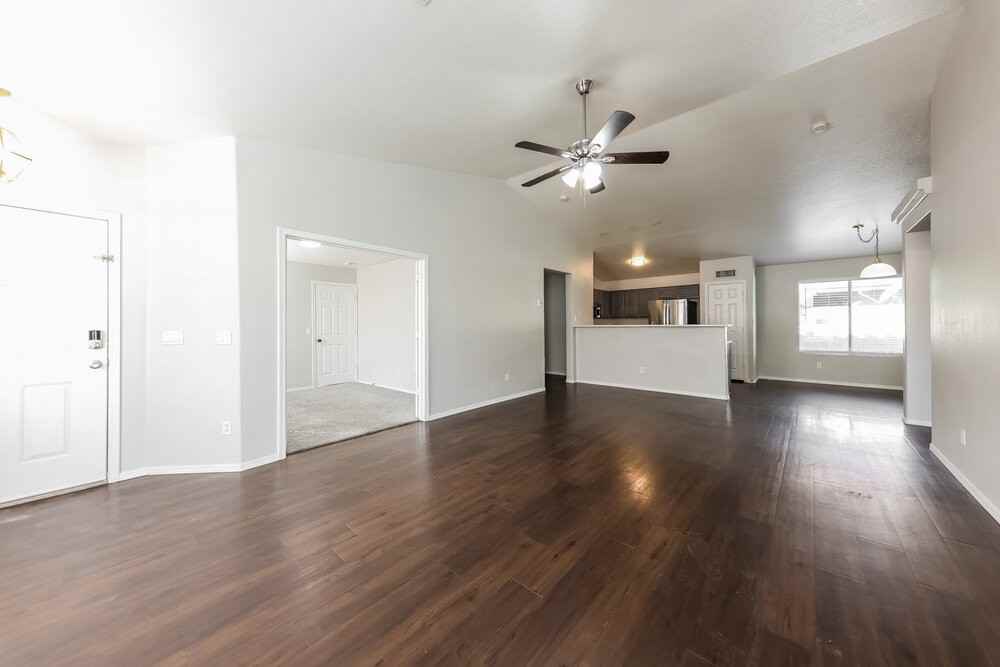 12738 W Redfield Rd - Photo 3 of 16