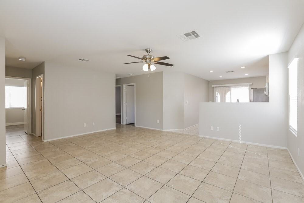 1024 Skyforest Dr - Photo 4 of 16