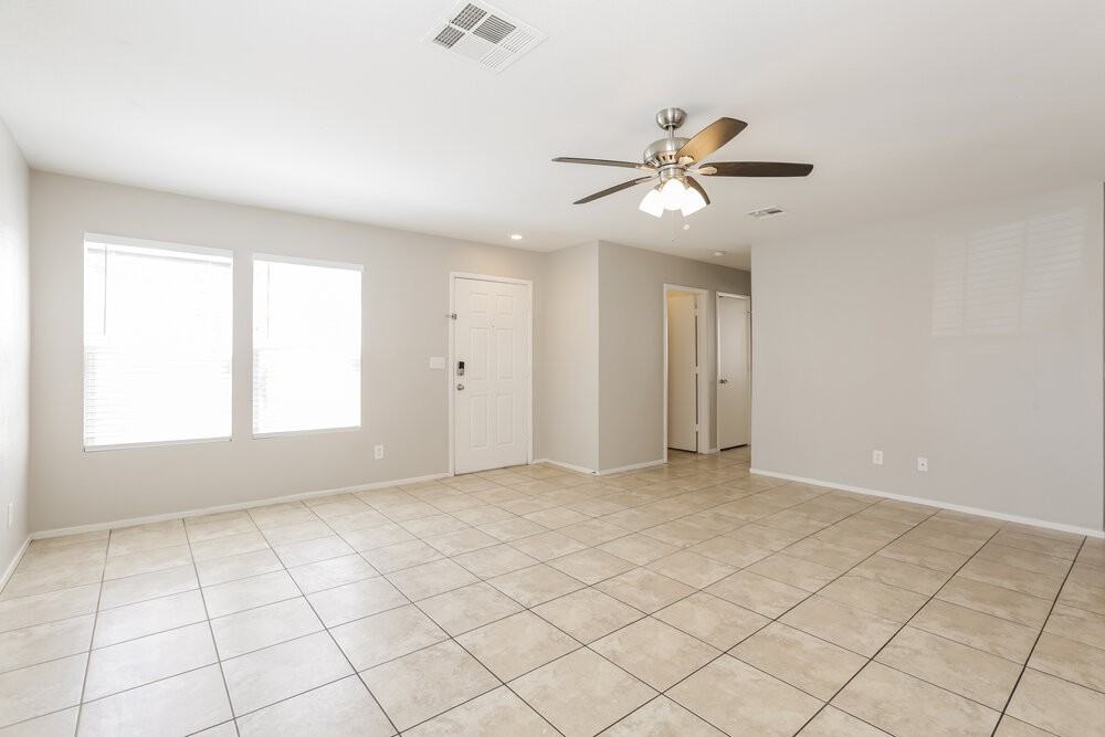 1024 Skyforest Dr - Photo 5 of 16